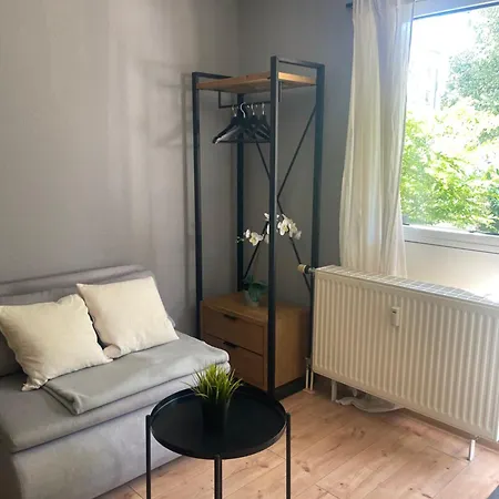 Mit Terrasse, 200m Hbf