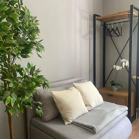 Appartement Mit Terrasse, 200m Hbf